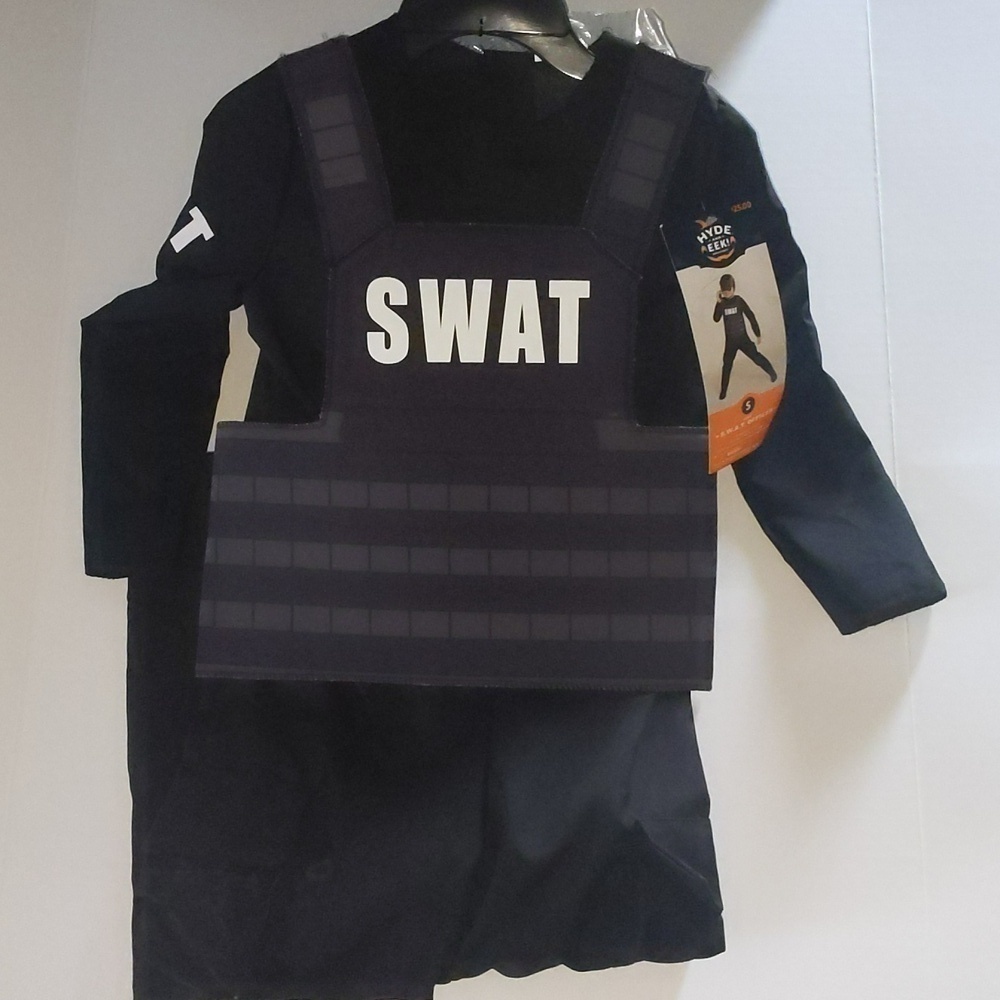 Hide and eek – kids SWAT officer costume – size small– new with tags - Picture 2 of 4